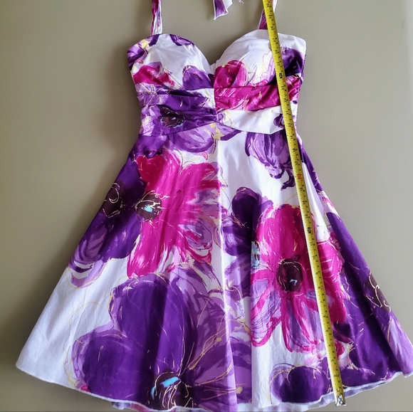 Dress - Picture 10 of 10